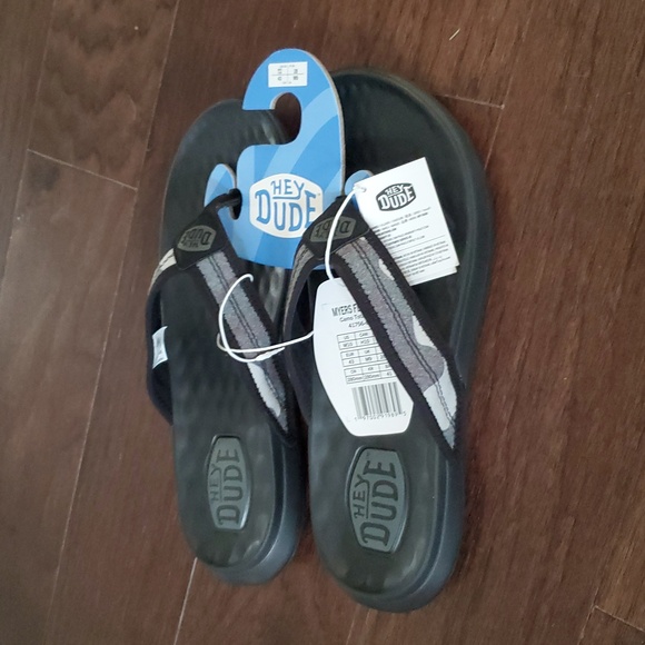 Hey Dude Homme Sami Flip Flops - Sandales De Plage Ultra Confortables Avec Semelle Perforée Et Microfibre Douce